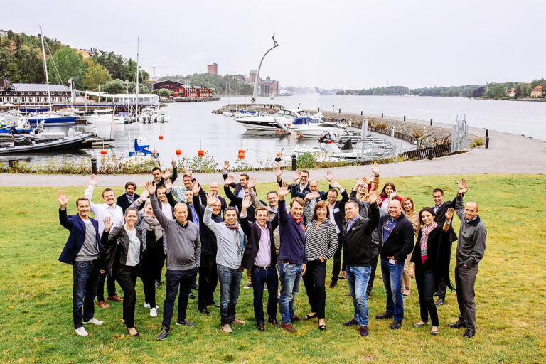 Eventfotograf Stockholm i arbete under ett kreativt event.